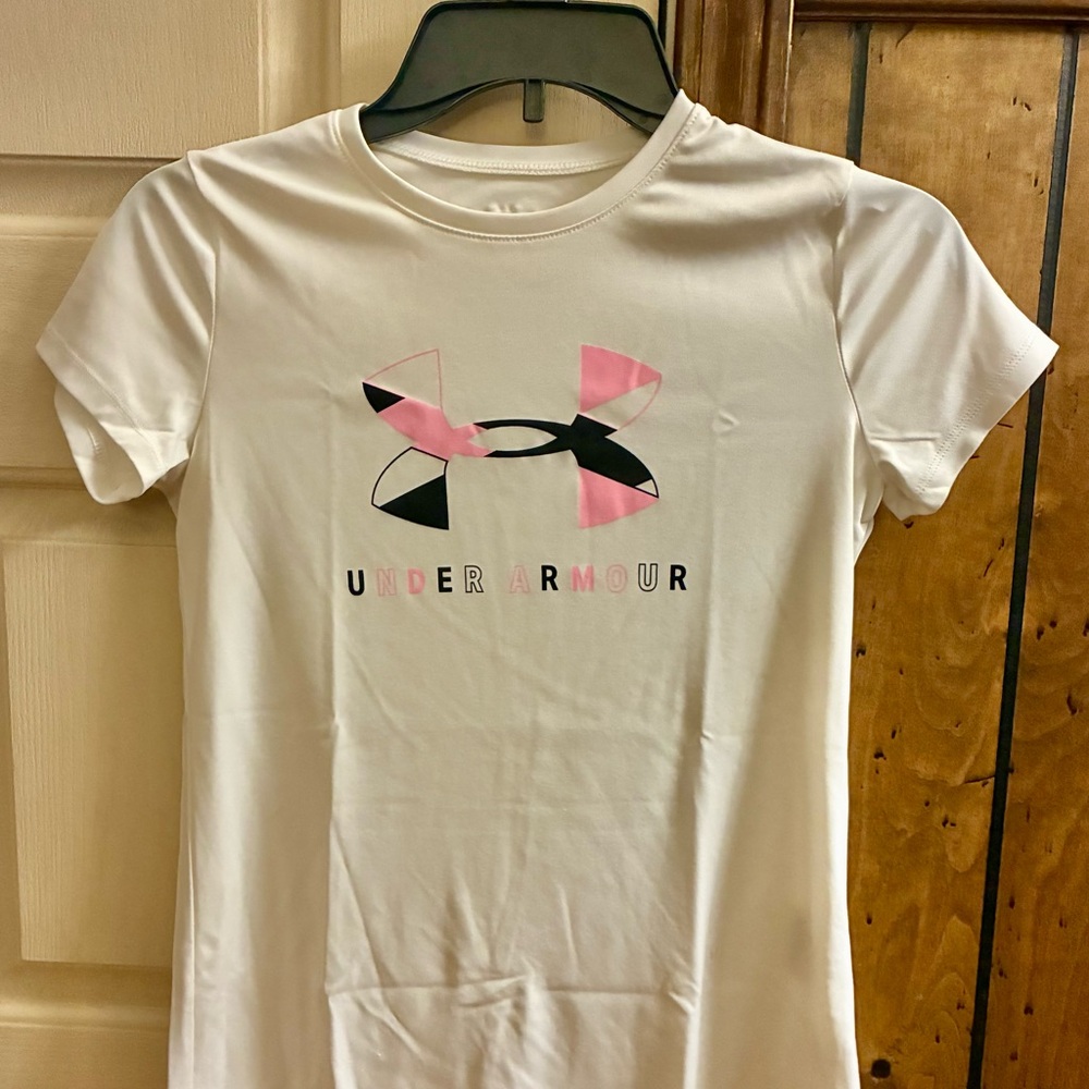 Under Armour Cream HeatGear Shirt